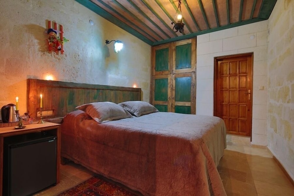 Jerveni Cave Hotel 7/47