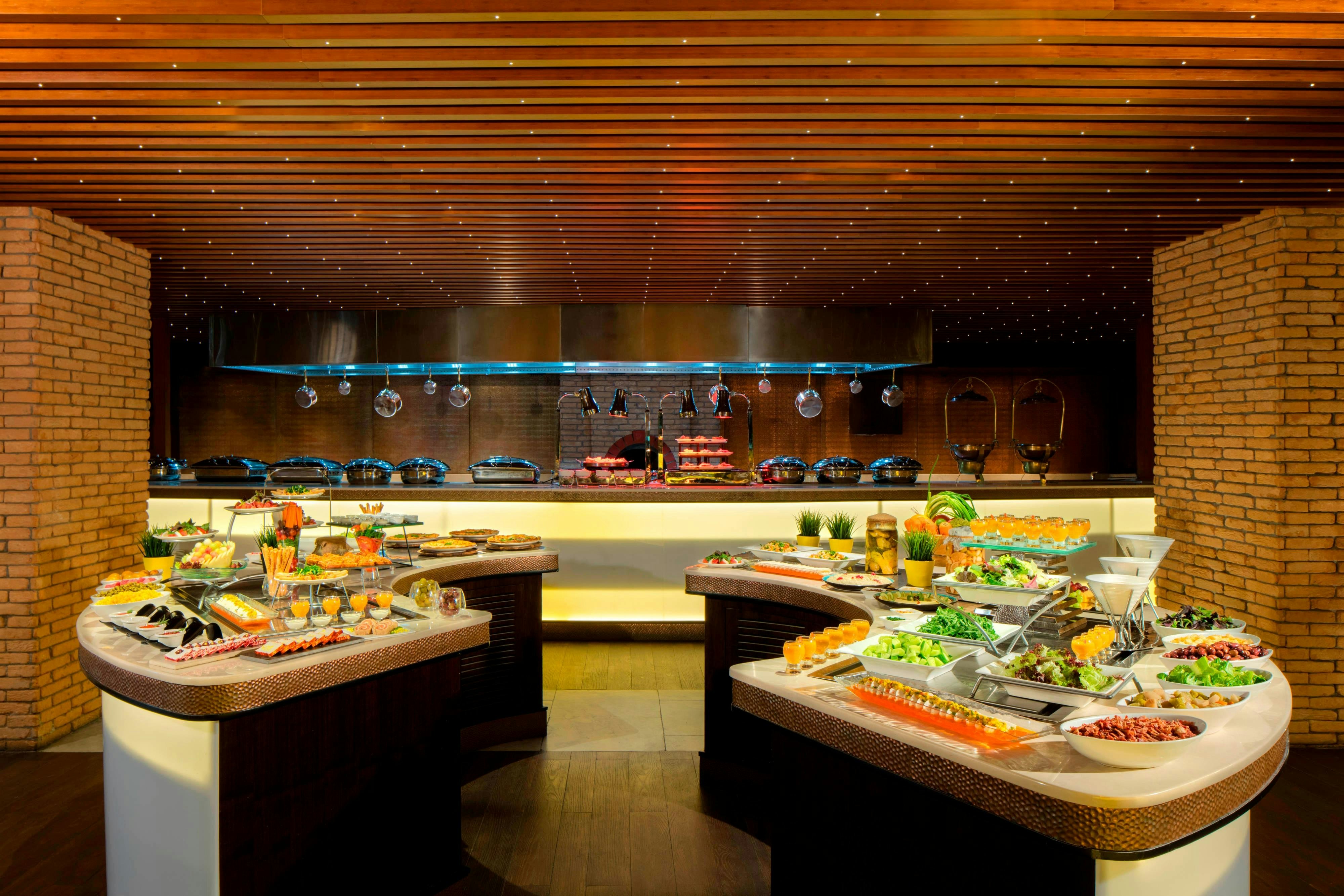 Sheraton Sharjah Beach Resort Spa 46/58