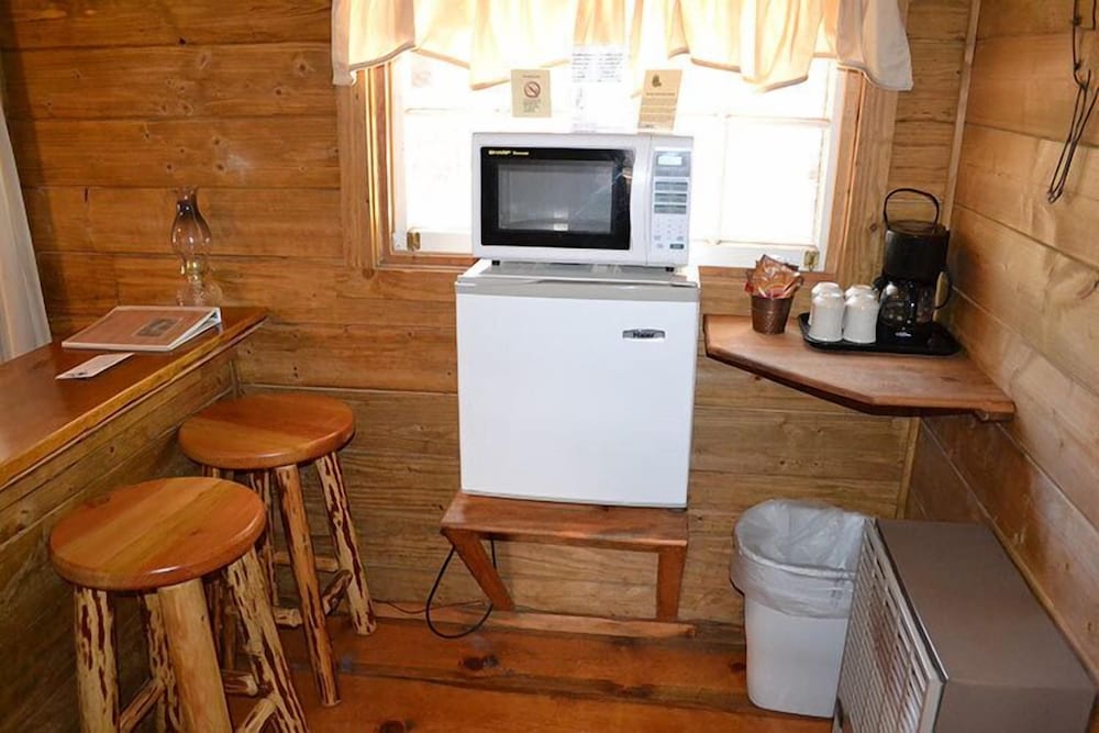 Union Creek Resort 37/50