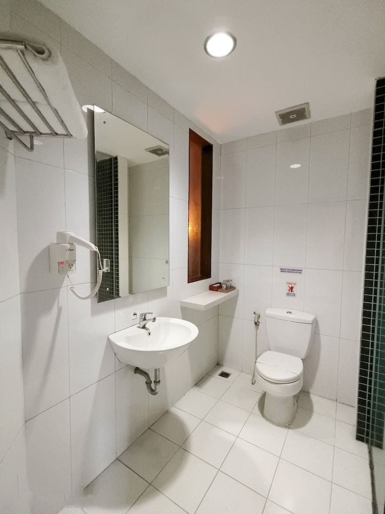 Hotel Tilamas Juanda 63/63