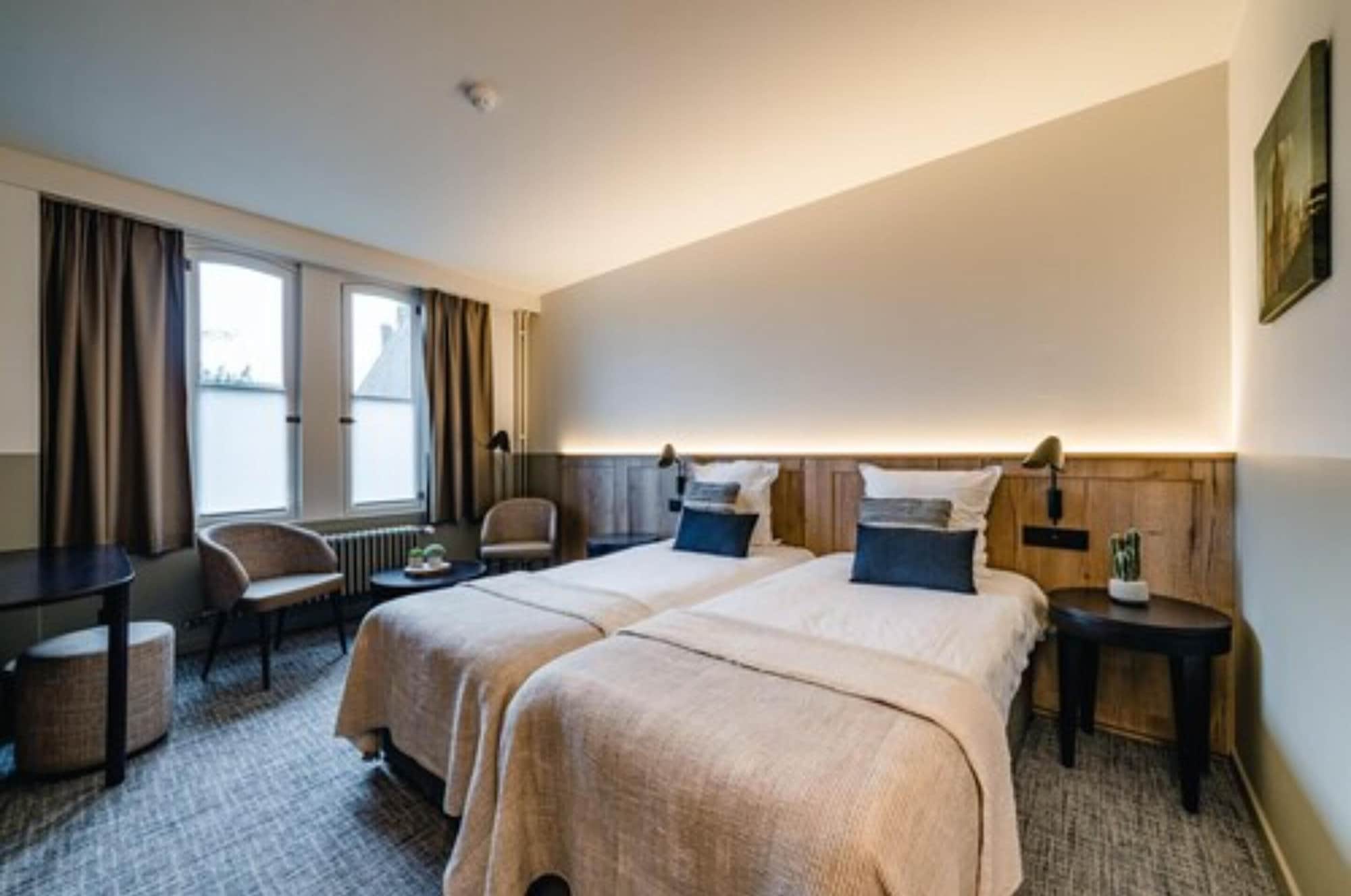 DELUXE, DOUBLE OR TWIN BED, GARDEN VIEW