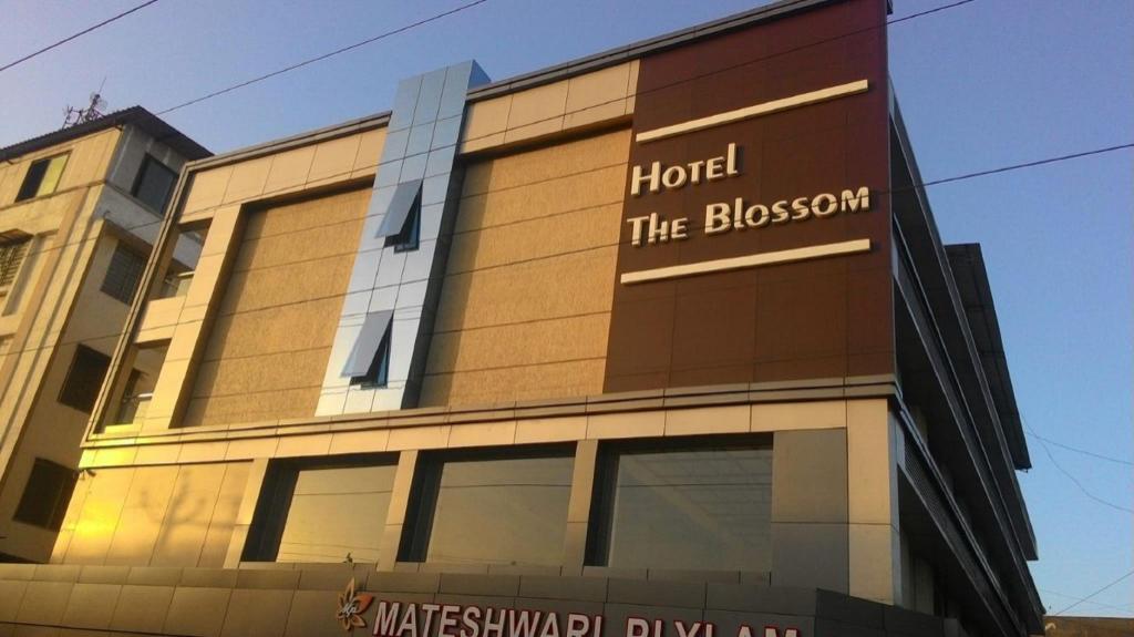 Hotel The Blossom 1/29