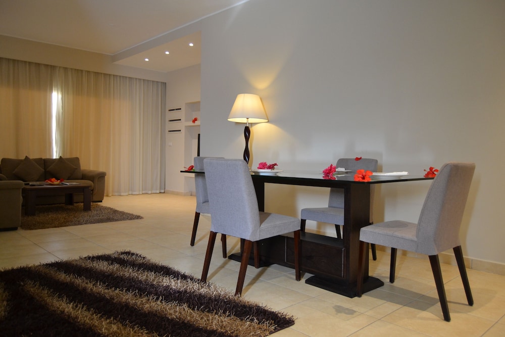 Rivoli Suites 36/48