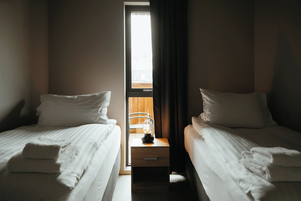 2 BEDROOMS, APARTMENT