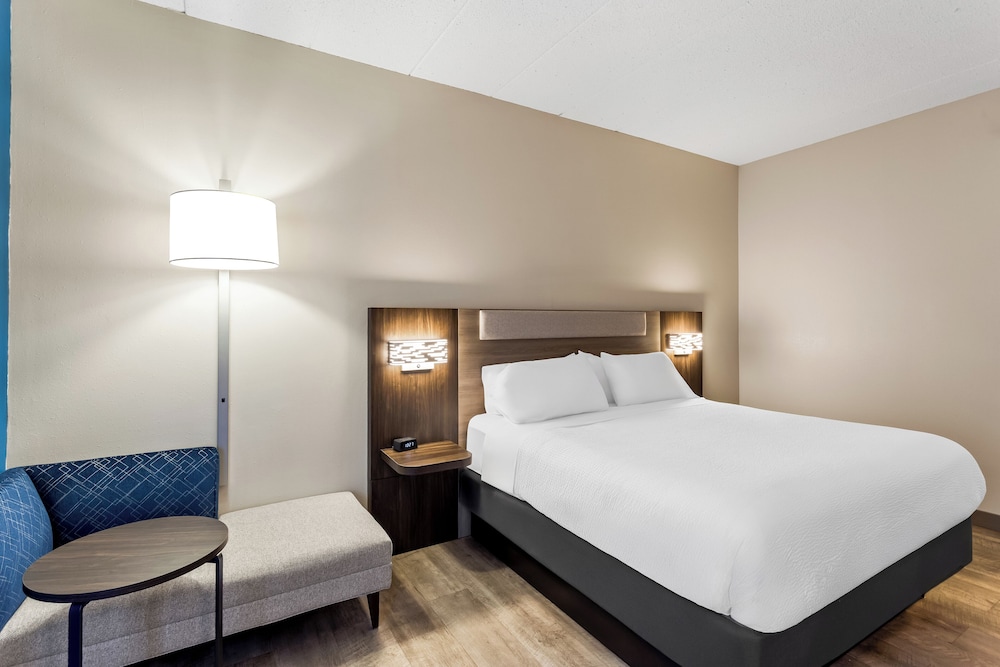 غرفة قياسية بسرير فردي، Holiday Inn Express Hotel And Suites Charleston Southridge 10/10