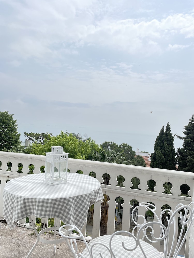 Ikigai Hotel Villa Rifat 5/50