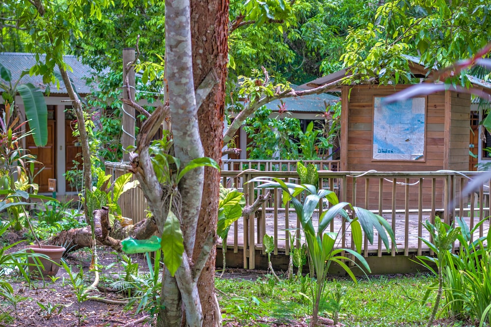 Hotel Jaguar Inn Tikal 63/70