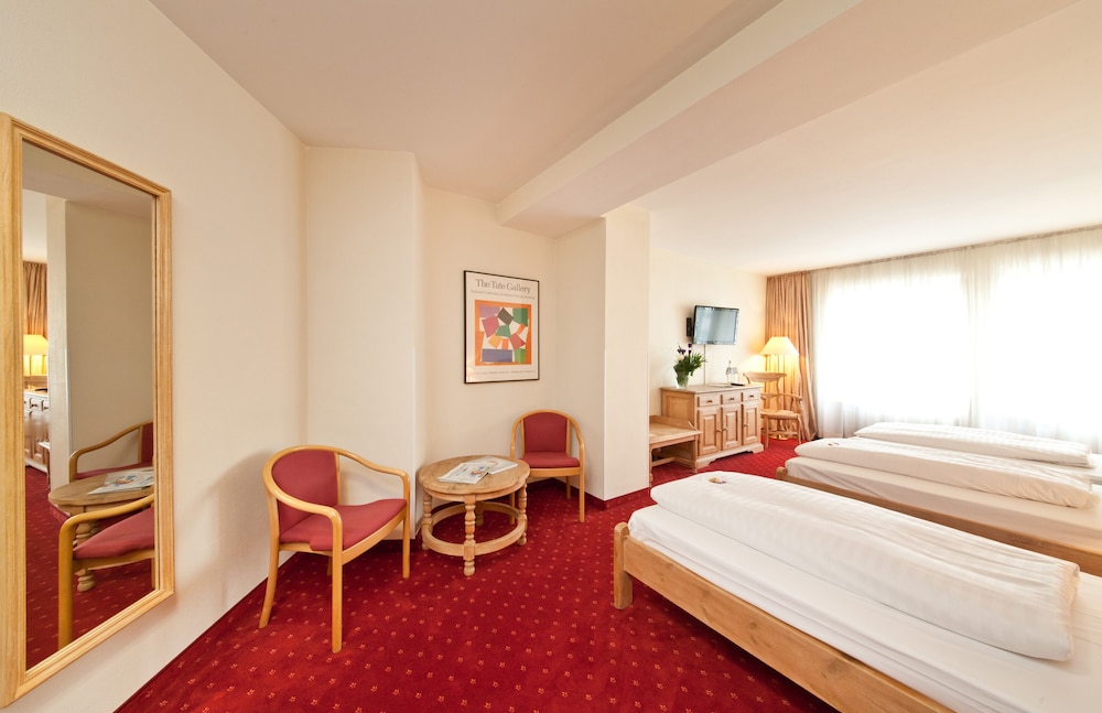 Hotel Madison 44/100
