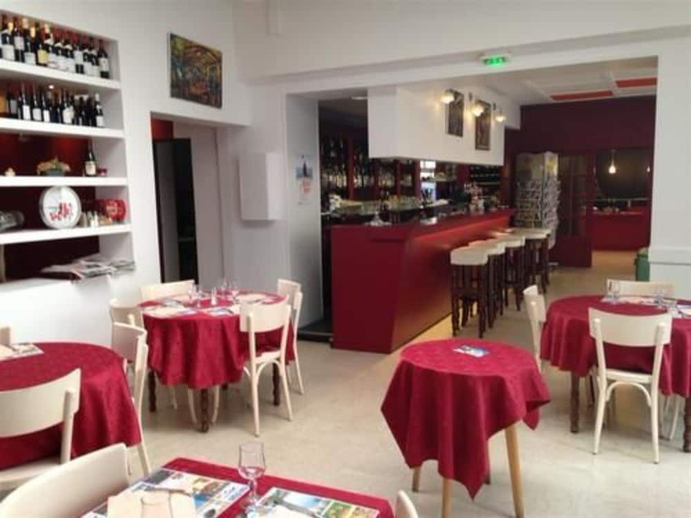 Hotel Restaurant Les Oceanides 22/36