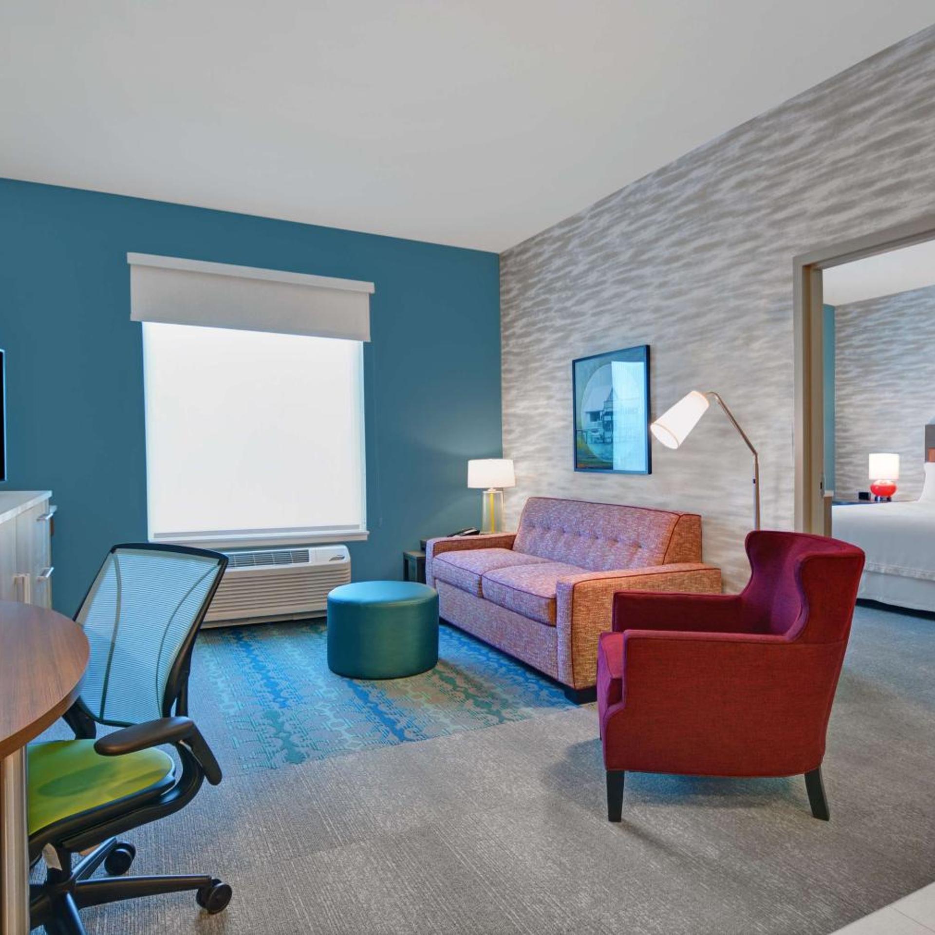 1 BEDROOM, SUITE, KING BED