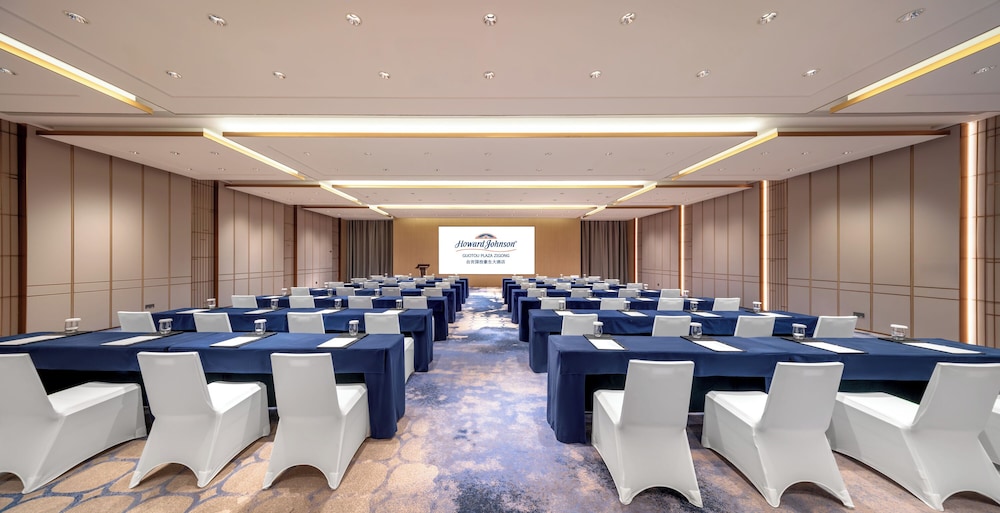 Howard Johnson By Wyndham Guotou Plaza Zigong 25/32