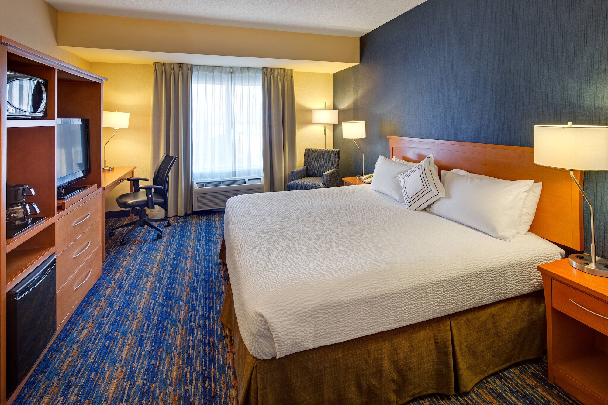 Room at Fairfield Inn And Suites By Marriott Toronto Brampton, BRAMPTON - ONTARIO