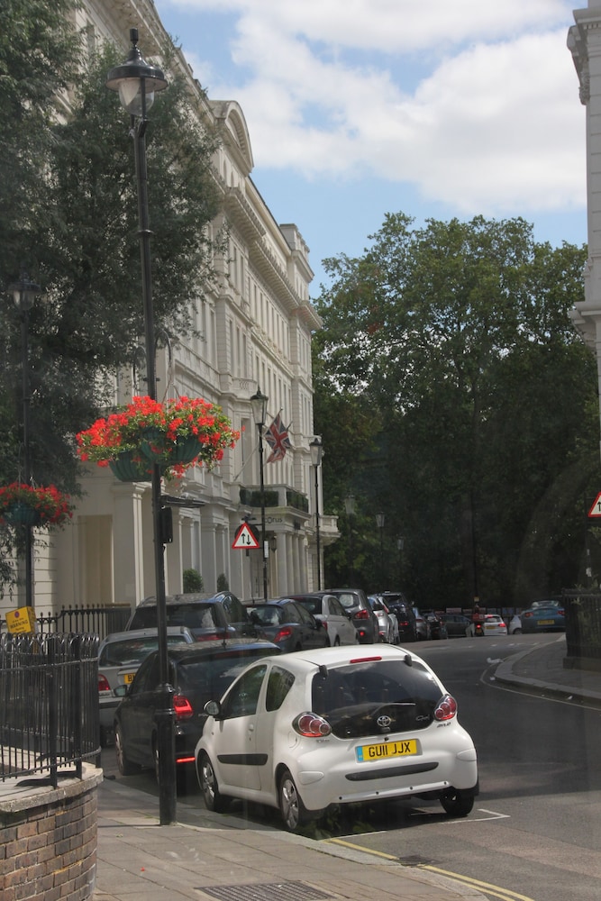 Elysee Hydepark 33/33