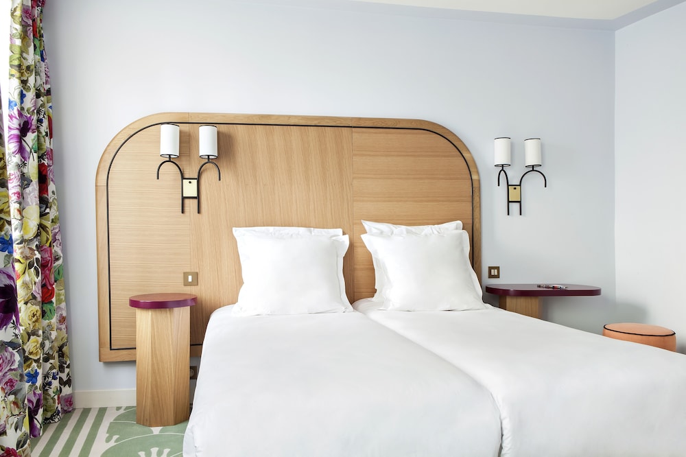 Hotel Bienvenue 18/56