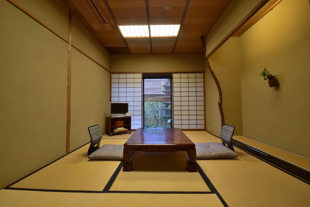 Sakanoue 25/48