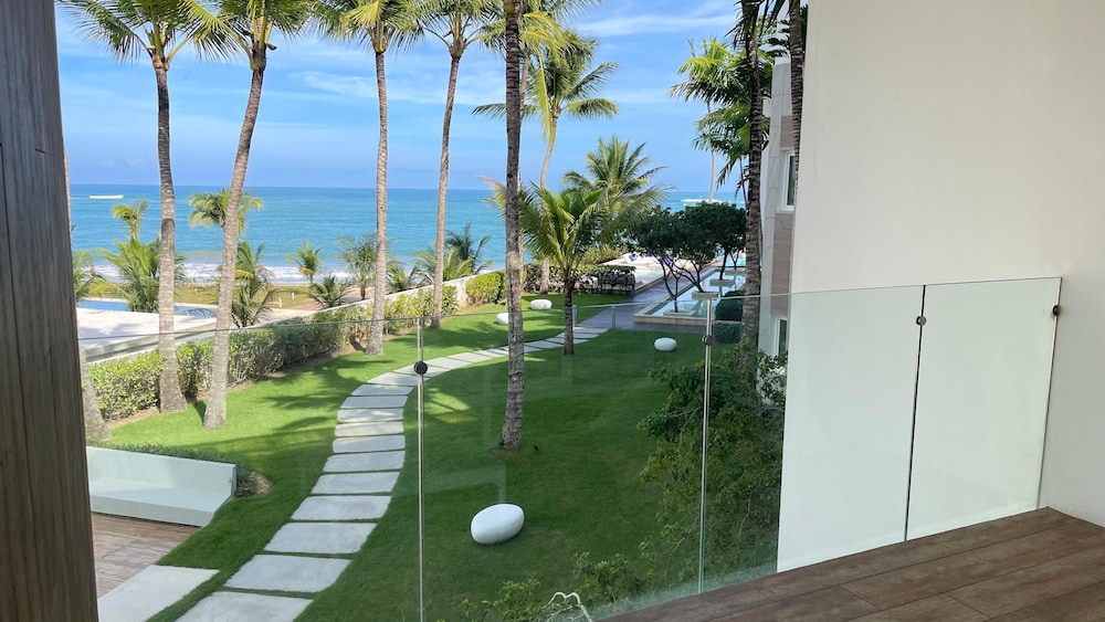 Ultravioleta Boutique Residences 24/47