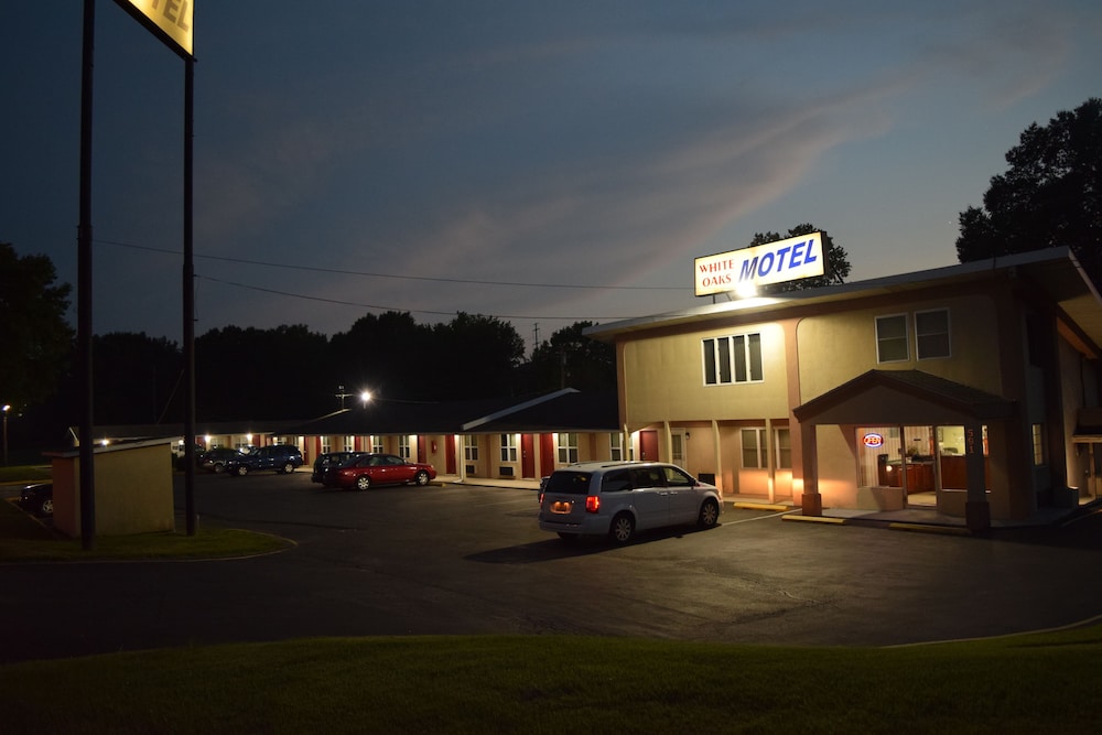 White Oaks Motel Pennsville Carneys Point 1/41
