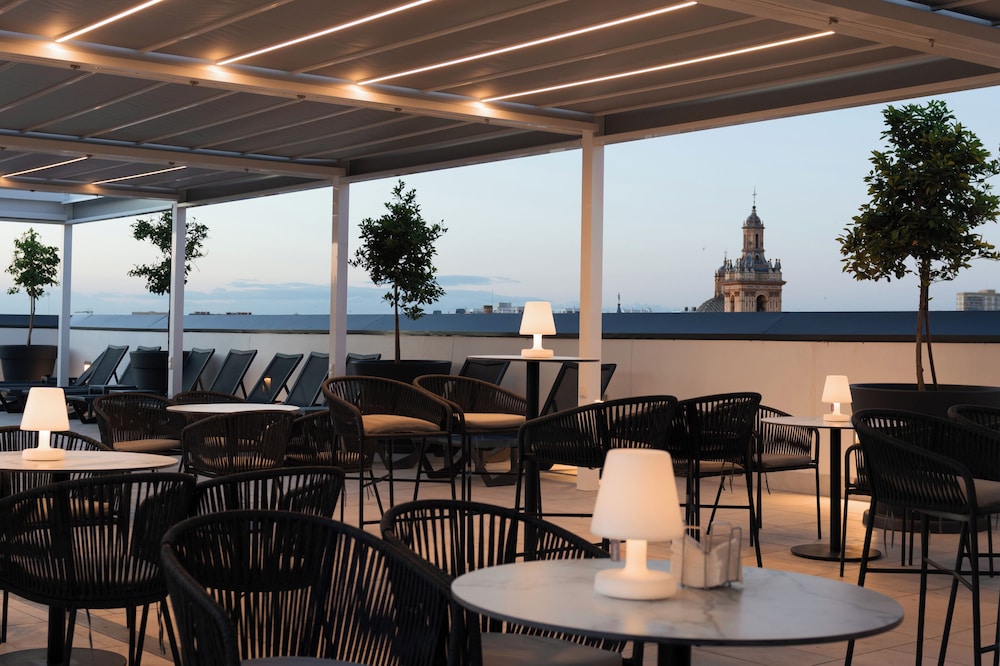 Giralda Center Hotel 31/40
