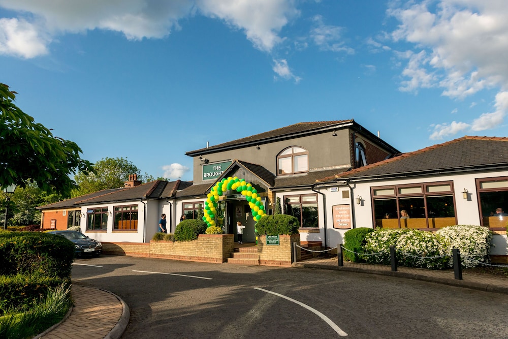 The Broughton Hotel M1 Jct 14 16/18