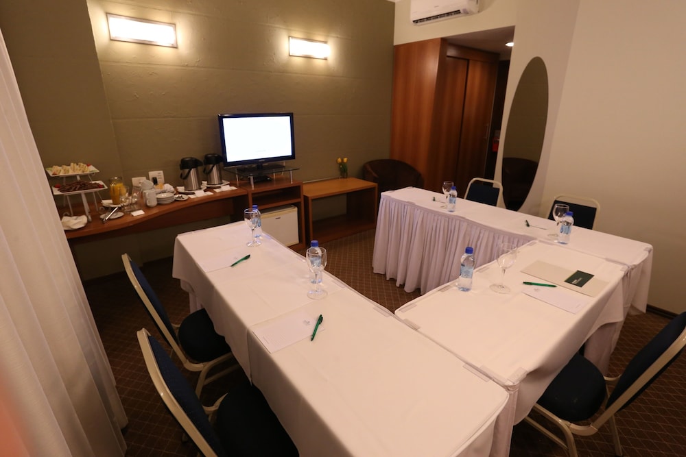 Bourbon Joinville Convention Hotel 61/64