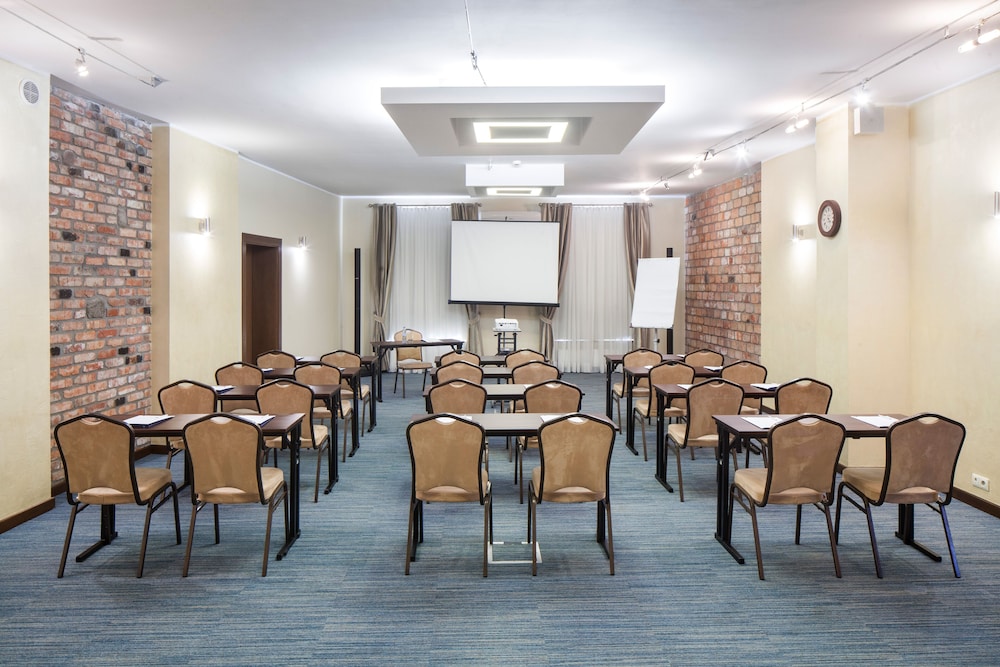 Bonum Hotel 43/47