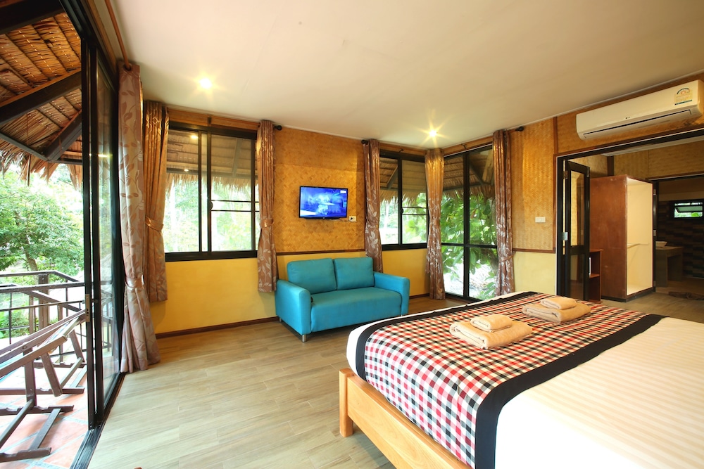 THAPWARIN RESORT(KOH NGAI) 9/50