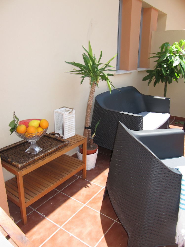 Life Apartments Alameda Colon 50/58