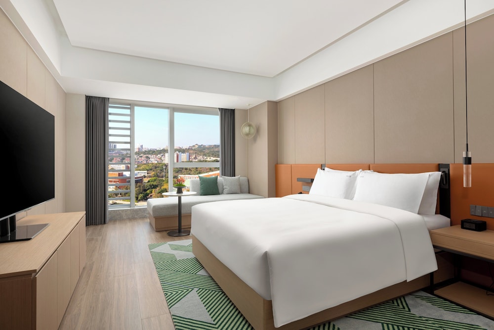 1 Bedroom, Suite, Single Bed, Dining Area