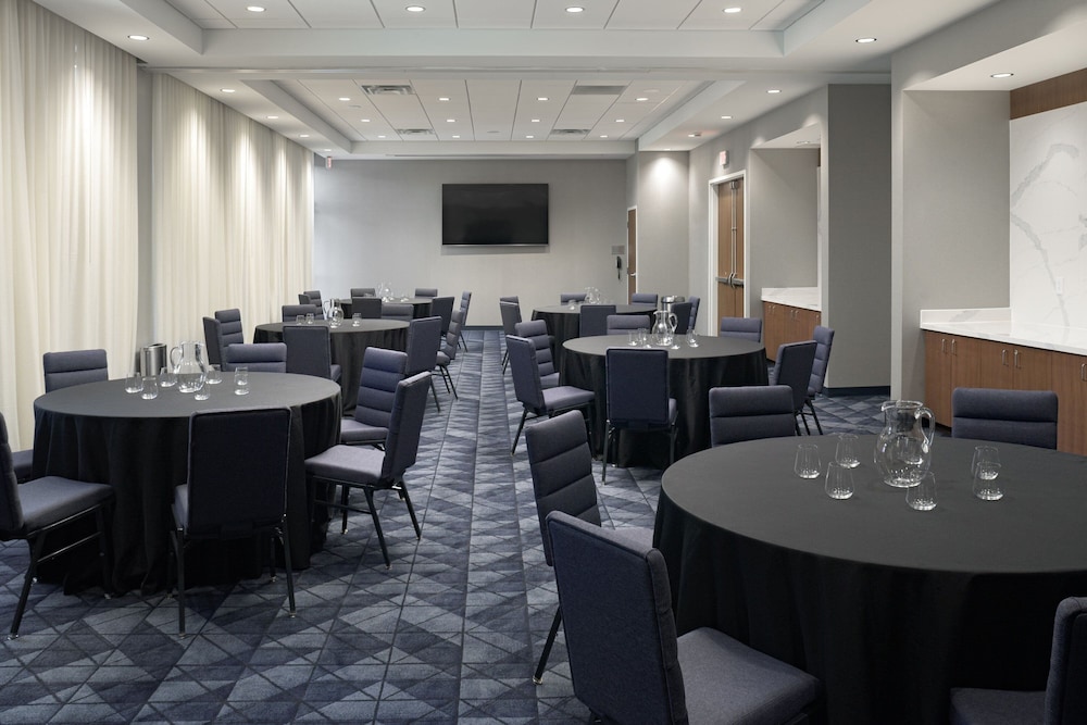 Courtyard By Marriott Nashville Smyrna 15/20