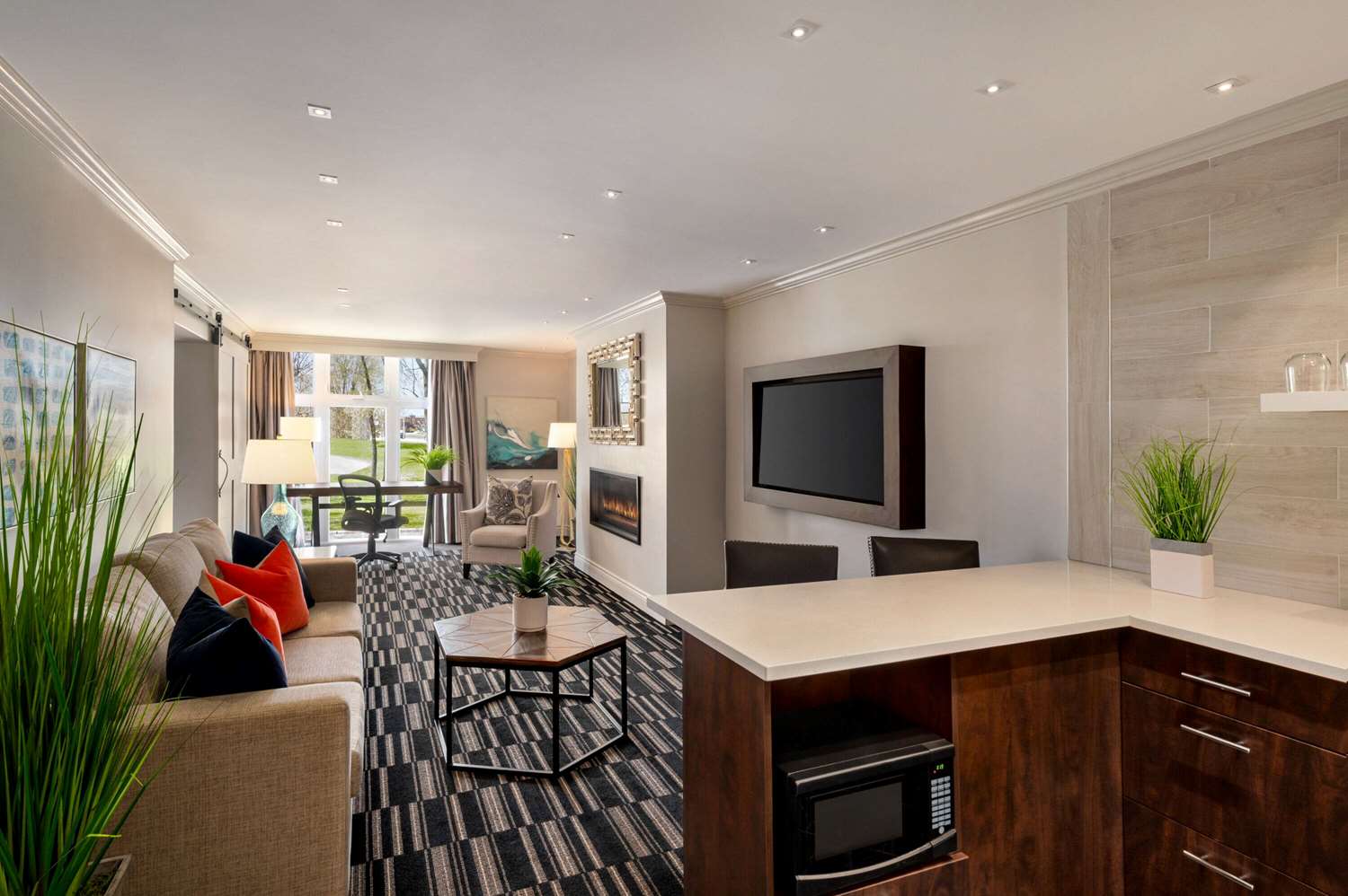 Ramada By Wyndham Cornwall 66/71