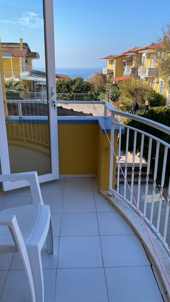 Merveille Hotel 7/48