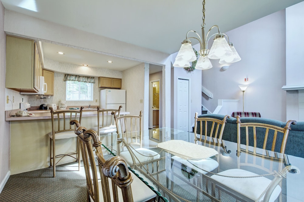 Pocono Mountain Villas MOD Collection by Sonesta 32/47