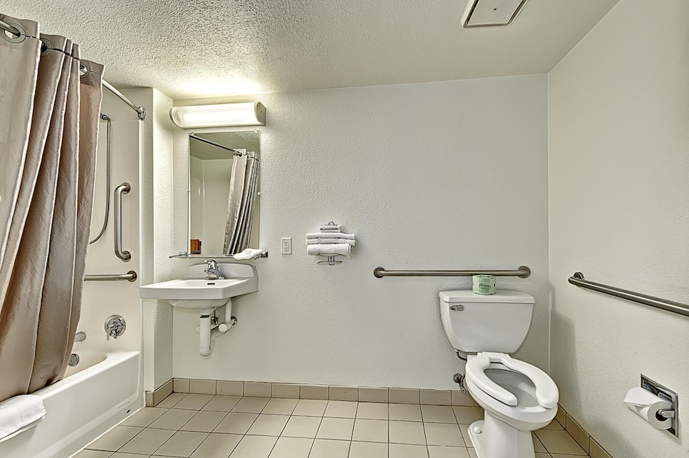 Motel6 Glenview, IL - Chicago North 55/60