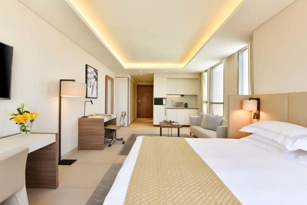 Voco Doha West Bay Suites 39/100