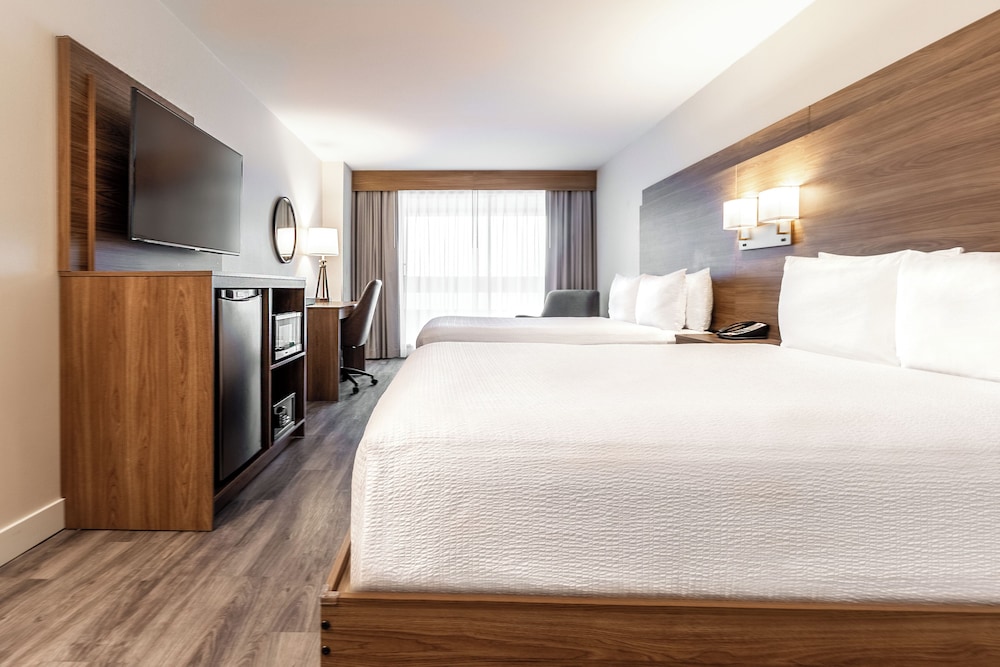 ROOM, 2 QUEEN BEDS, NO VIEW