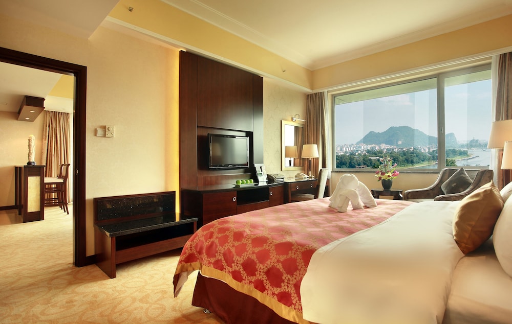 Lijiang Waterfall Hotel 22/71