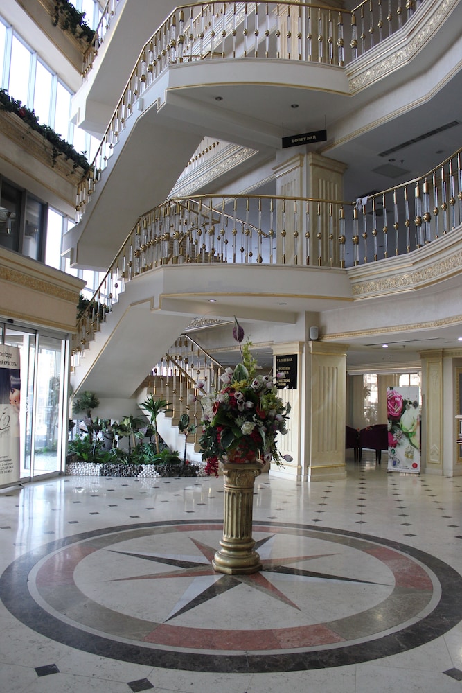 Regardal Hotel 9/50