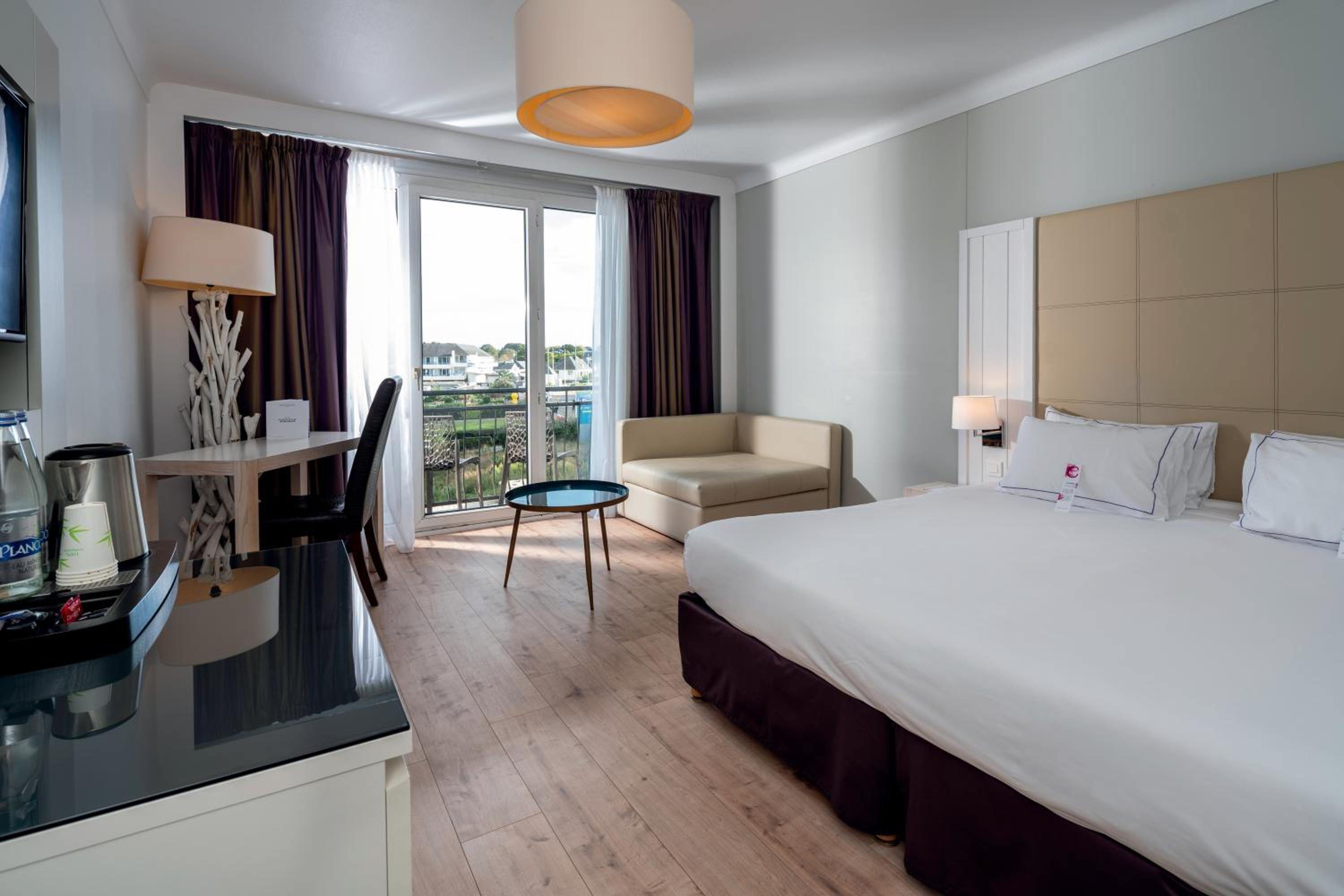 Room, Double Bed, Lateral Side Sea View, Balcony