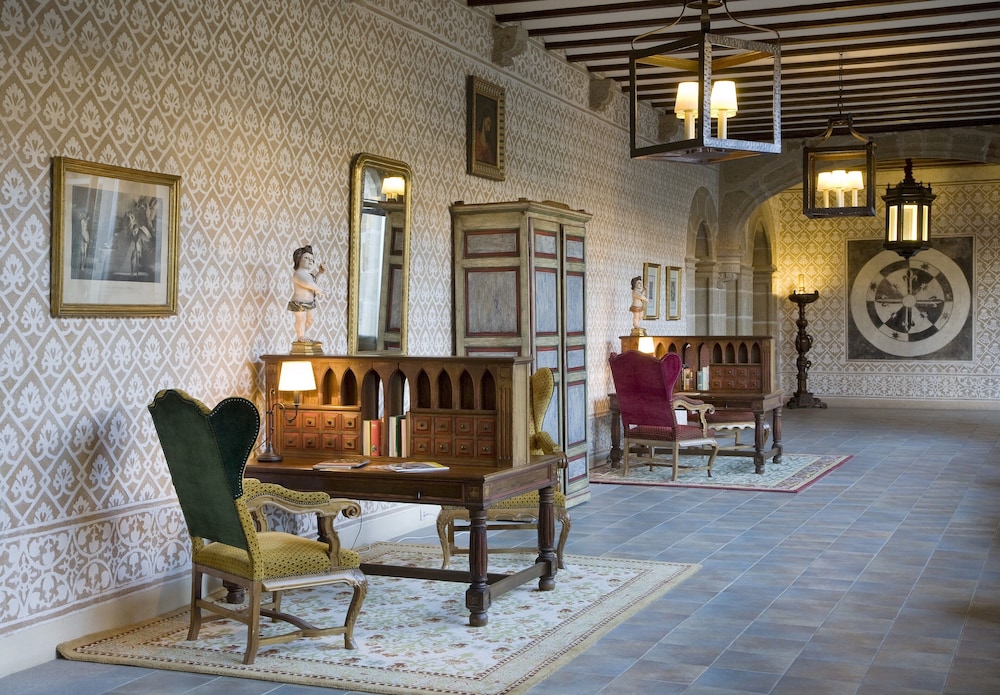 Parador de Plasencia 48/65