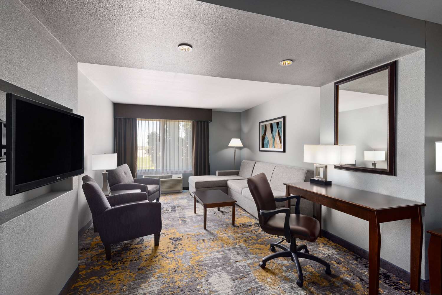 La Quinta Inn Suites By Wyndham Sioux Falls 48/55