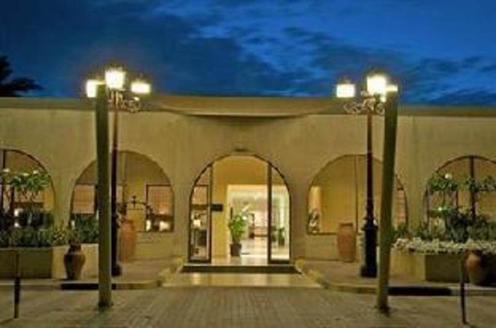 Dhafra Beach Hotel in Jebel Dhanna