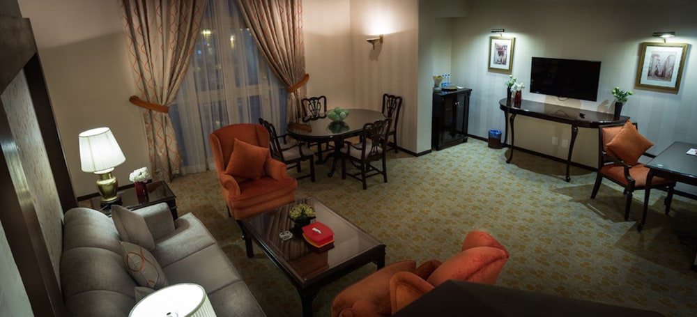 Hawthorn Suites By Wyndham Al Khobar 31/43