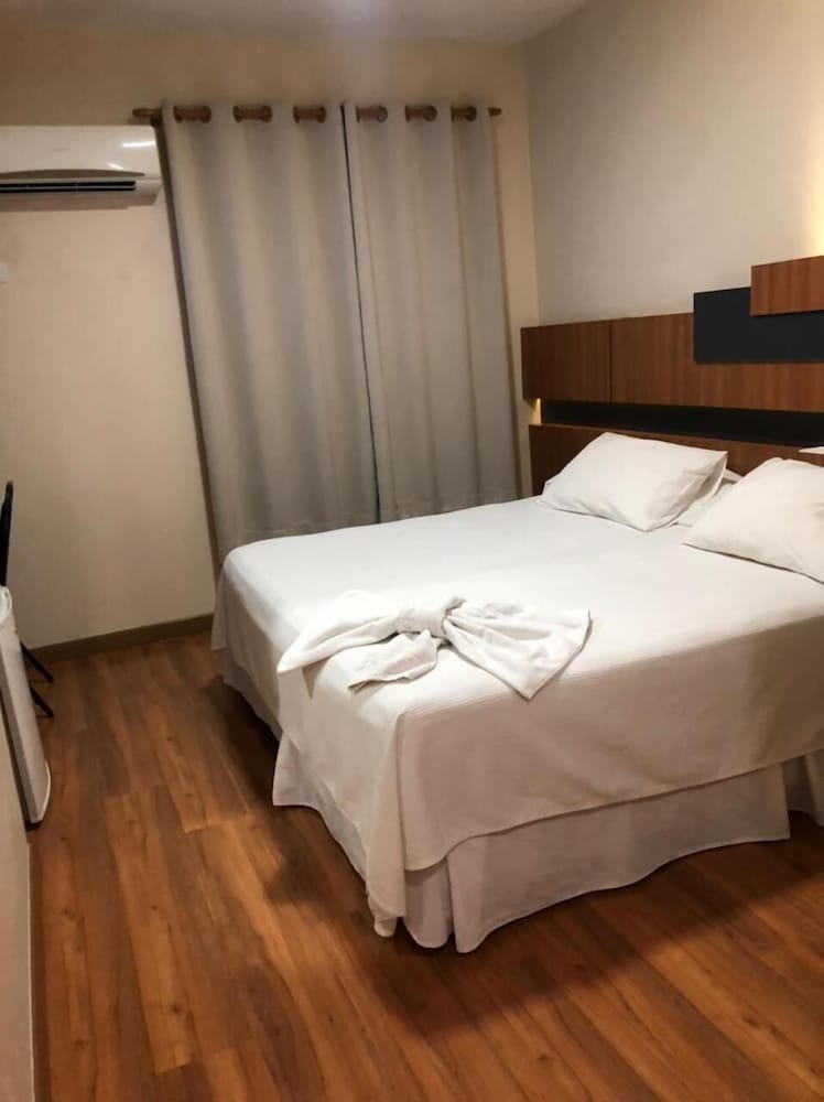 Aero Park Hotel 4/22