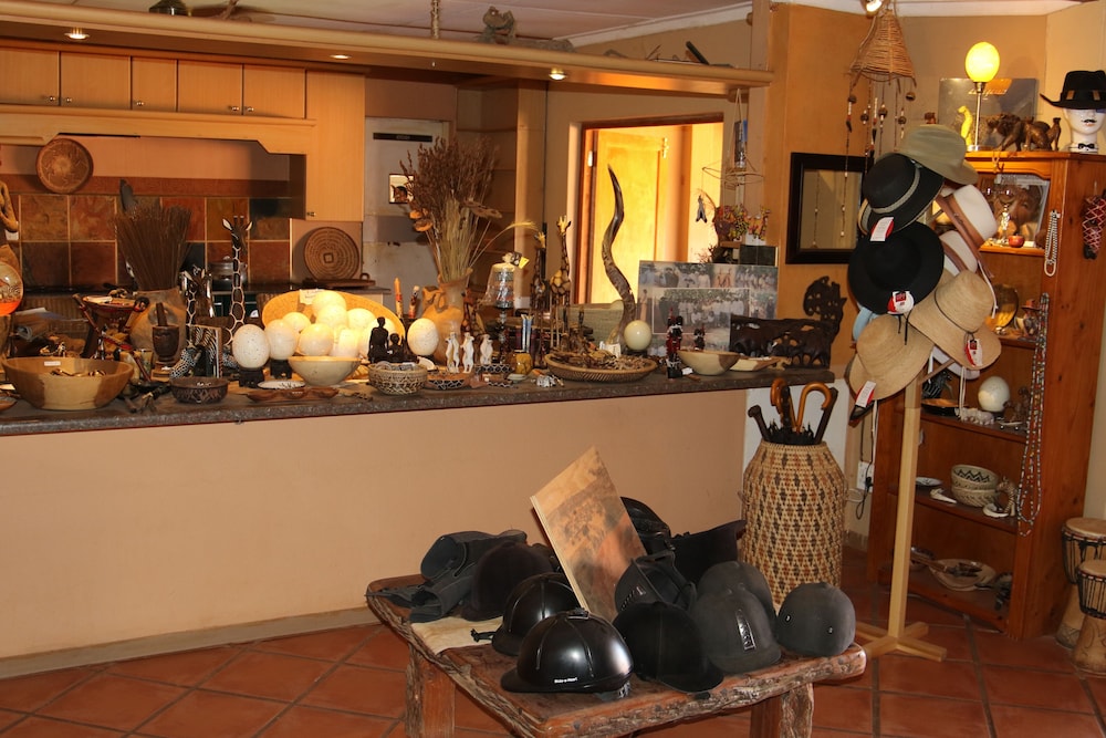 Bagatelle Kalahari Game Ranch 28/51