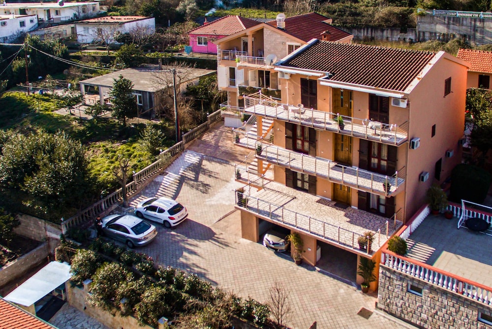 Apartments Markovic 1/50