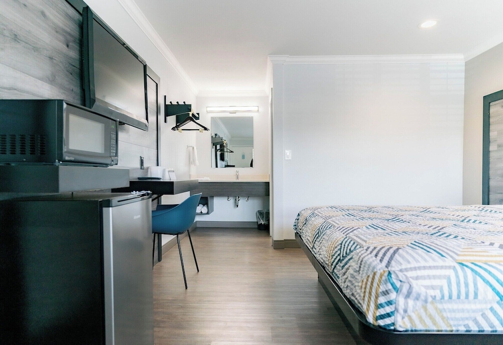 Motel6 Pico Rivera, CA - Los Angeles 12/60