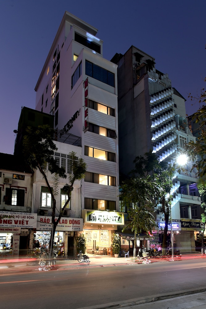 Eternity Hotel 44/46