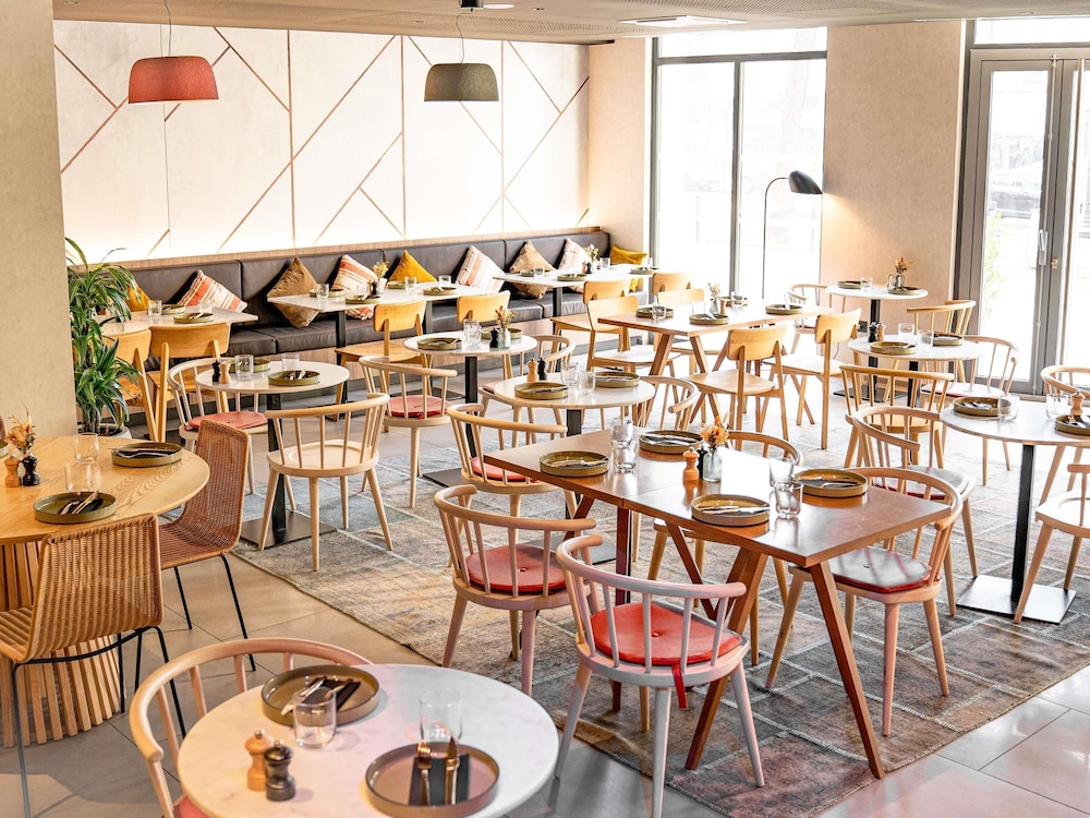 NOVOTEL BELLEVILLE PARIS 20 53/69