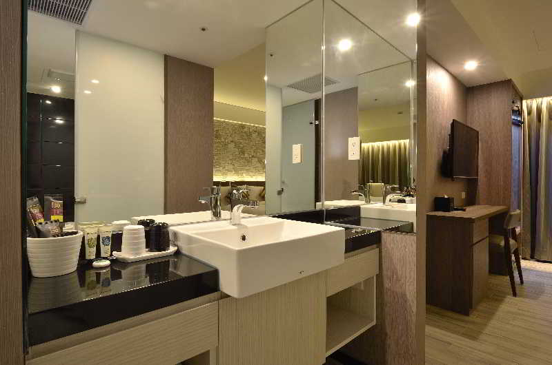 Deluxe, Suite
