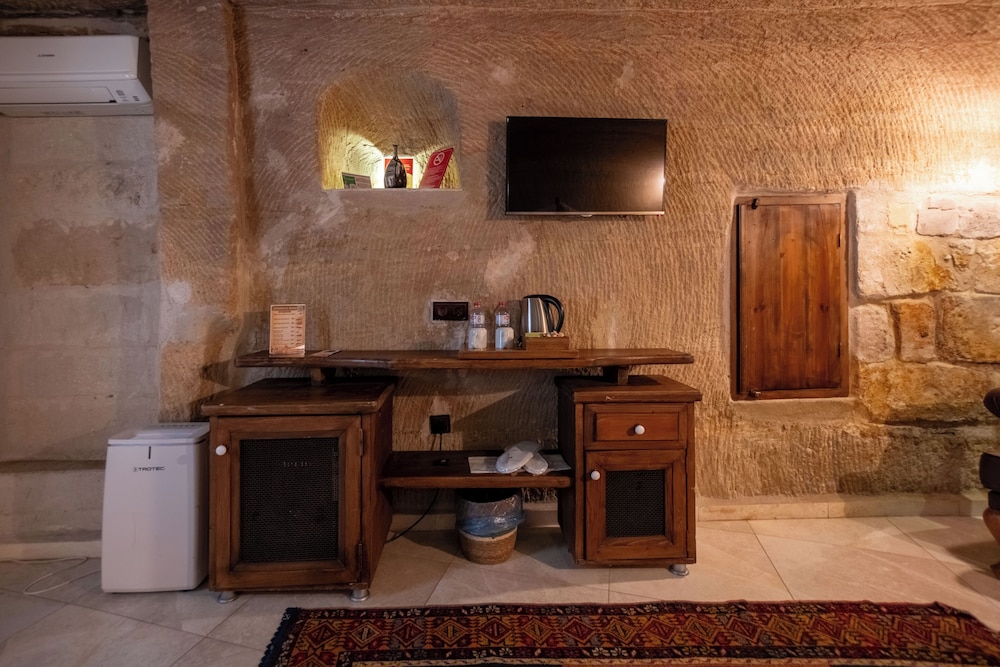 Divan Cave House 65/76